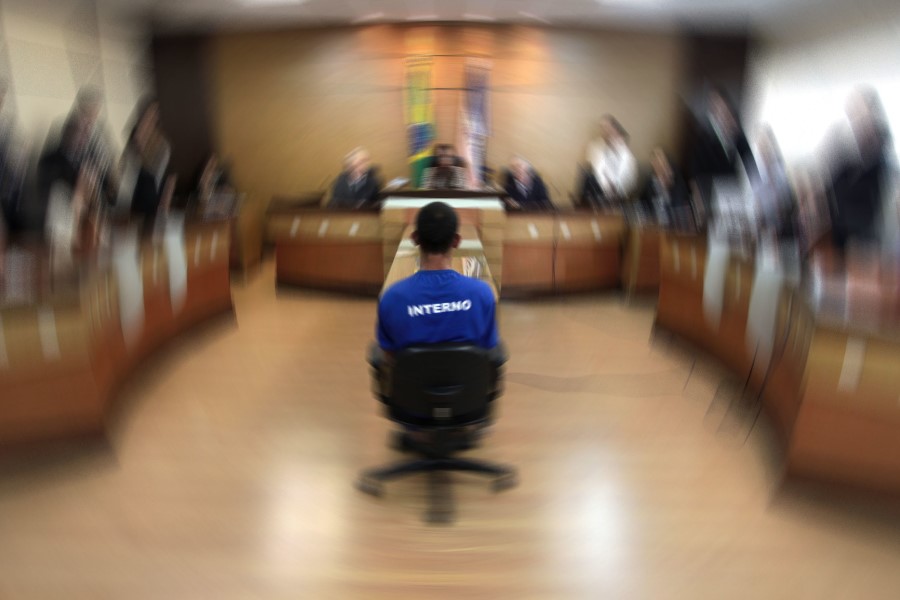 Você está visualizando atualmente Boletins de Audiências de Custódia revelam predominância de crimes relacionados a drogas e patrimônio