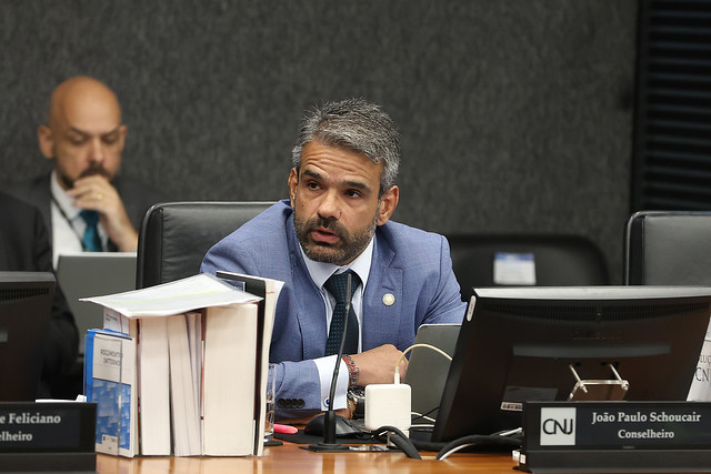 Você está visualizando atualmente Plenário aposenta desembargadora da Bahia por conduta contra a administração pública